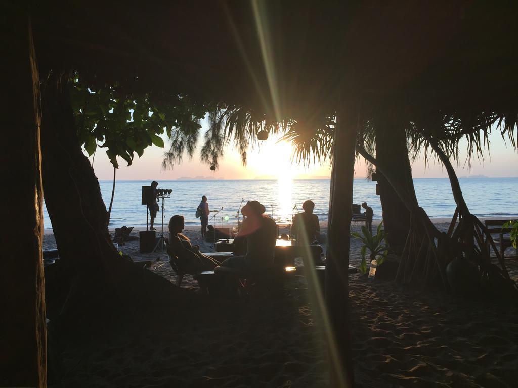 Готель Cocobar&Bungalow'Kohjum Ко Джам Екстер'єр фото