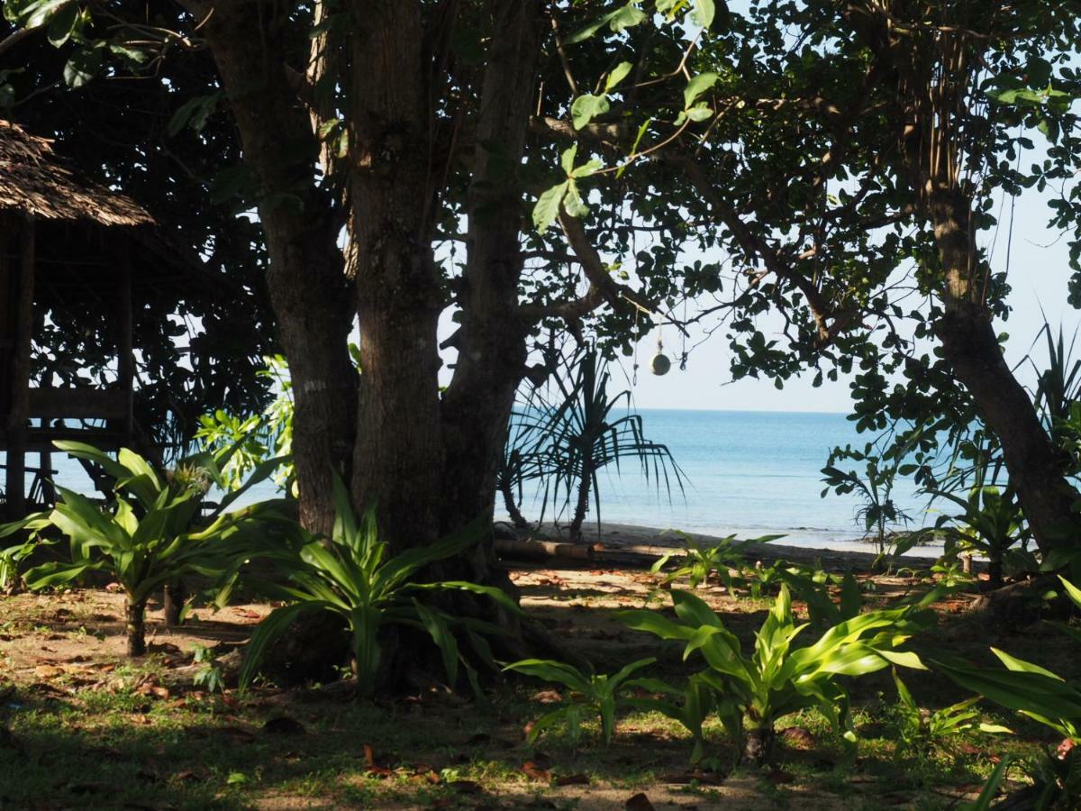 Готель Cocobar&Bungalow'Kohjum Ко Джам Екстер'єр фото