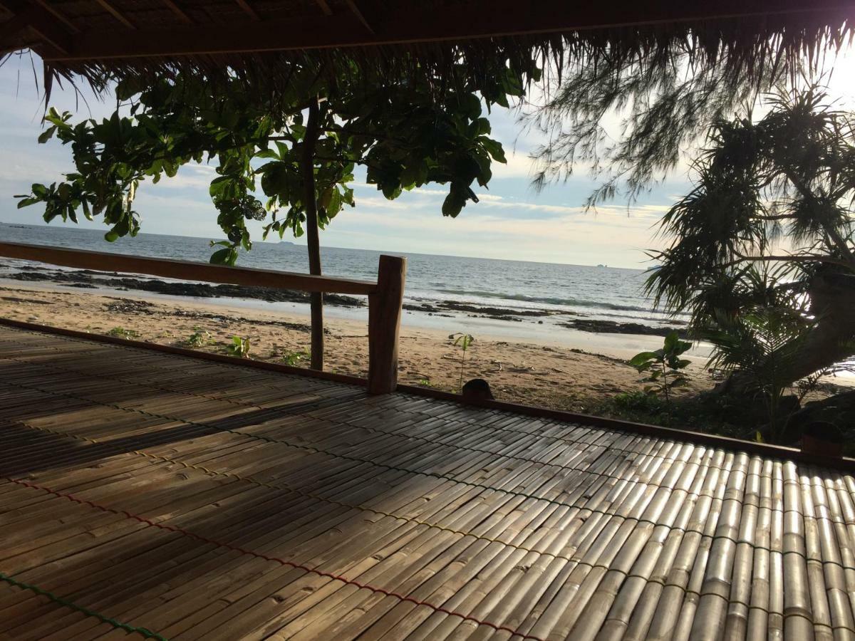 Готель Cocobar&Bungalow'Kohjum Ко Джам Екстер'єр фото